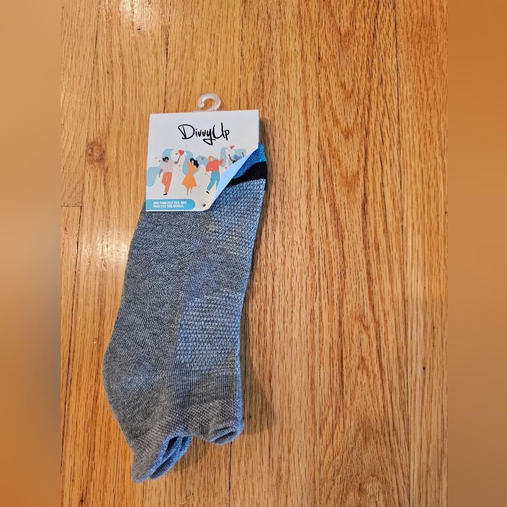 Divvy up ankle socks